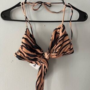 NWT Skatie Lyndi top in Malibu, size medium